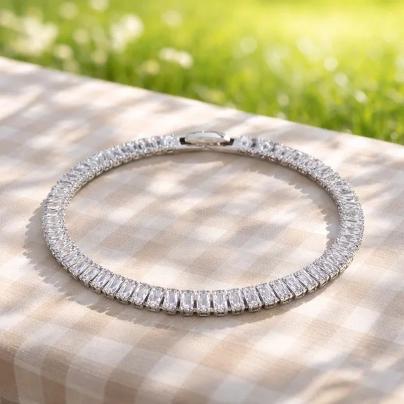 Plated synthetic zirconia Women's bracelet silver - Picture 9 of 11